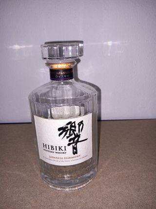 2 bottiglie vuote Hibiki Japanese Harmony