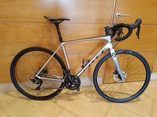 Bici carretera carbono Scott Adict 20