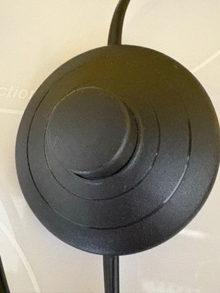 Enchufe G UK a C5 con interruptor pie
