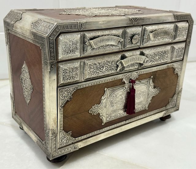 EXCLUSIVO MUEBLE MADERA/PLATA PUNZONADA ESPAÑA XX