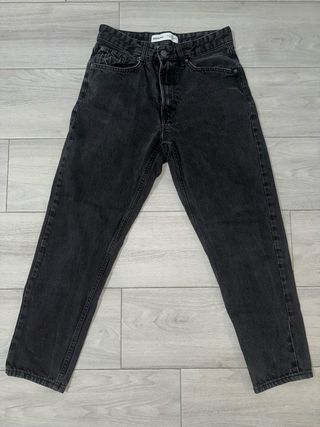 Vaqueros Bershka negros talla 38 