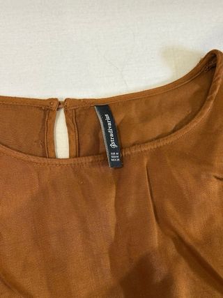 Blusa Stradivarius Talla M Marrón