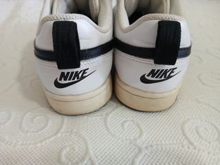 Tenis Nike Blancos y Negros