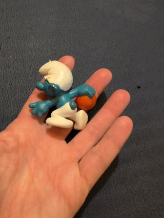 Figura Pitufo pelota. Años 80 