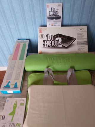 Consola Nintendo Wii Mini + Juegos y Accesorios