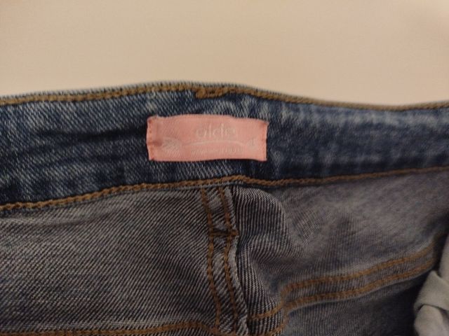 Vaqueros Zara y Oldi Talla 34 Mujer