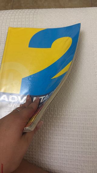 libro de inglés advantage 2
