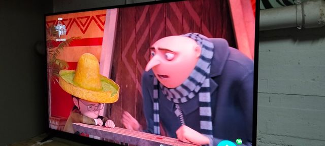 Televisor LG Smart TV 82 4K