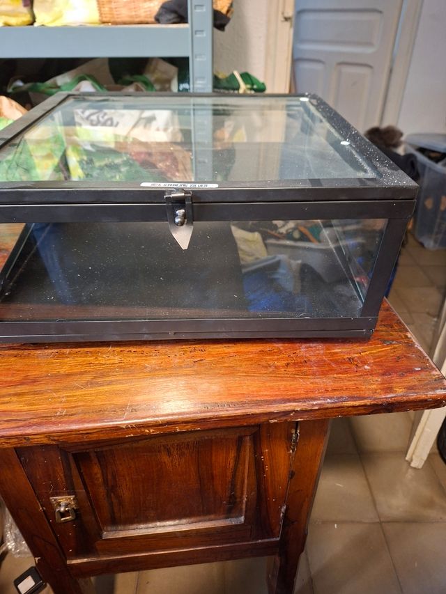 Vitrina cristal metalica joyeria