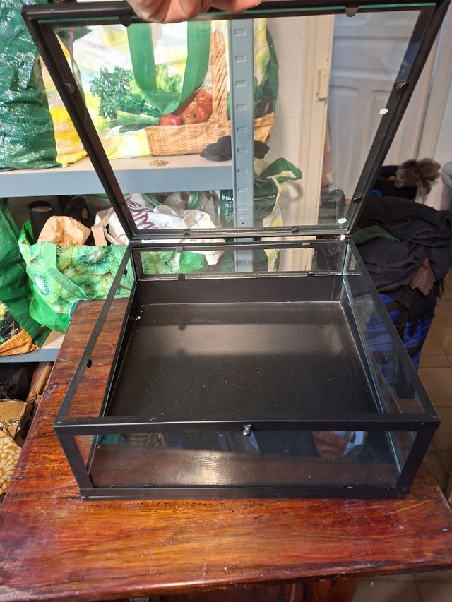 Vitrina cristal metalica joyeria