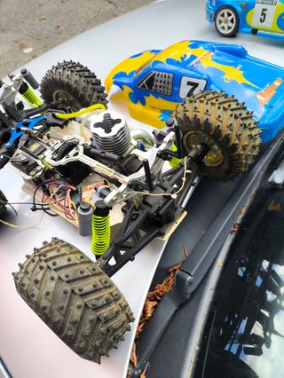 Thunder Tiger SSK 1/10 Monster Truck a scoppio