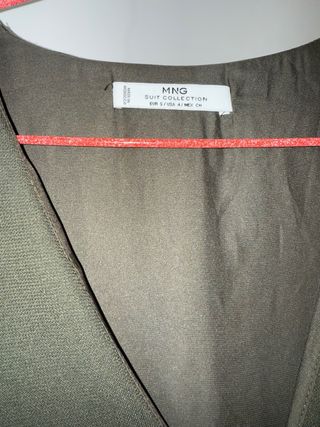 Sin estrenar. Vestido túnica con forro. Mango.