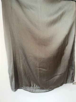 Sin estrenar. Vestido túnica con forro. Mango.