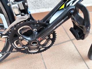 Bicicleta carretera DYNATEK Full Carbon.