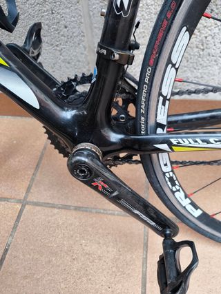 Bicicleta carretera DYNATEK Full Carbon.