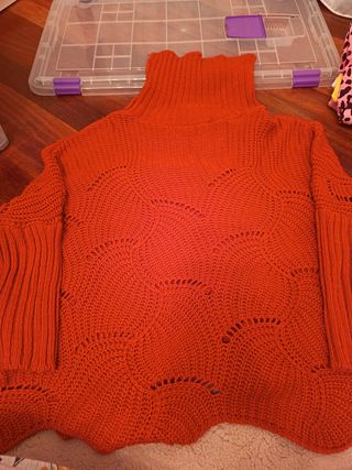 Jersey rojo cuello alto talla L-XL