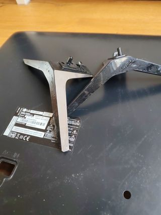 Pies para TV LG 43UJ651V