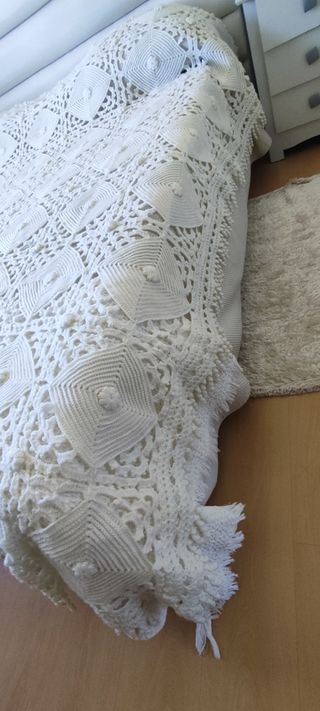 Colcha de lana tejida a mano