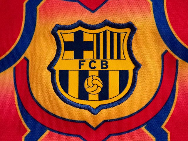 PRE-MATCH F.C. BARCELONA 2023-24 CAMISETA FUTBOL M