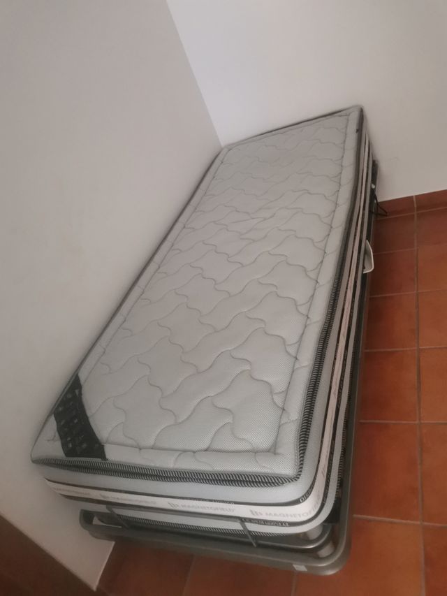 Cama Articulada con motor y colchón de 75x190 cm