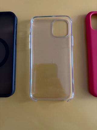 Fundas iPhone (Negra, Transparente, Roja, Azul)