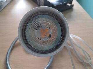 Lámpara LED de pared Livarnolux flexible