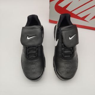 Nike Air Max Plus Tiempo Black Negras (EU 40)