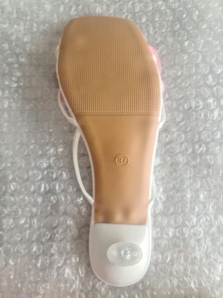 Sandalias de mujer con flor