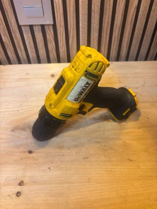 Taladro Dewalt 10.8V XR Li-Ion