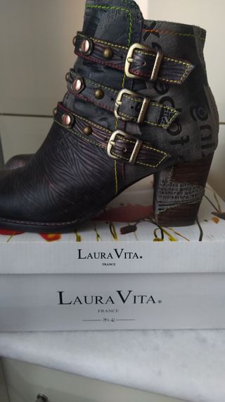 Stivaletti tronchetti Laura Vita tacco medio