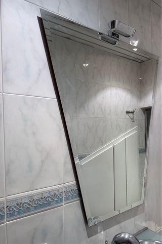 Espejo de baño moderno