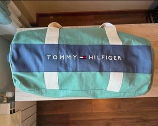 Bolsa de viaje Tommy Hilfiger azul y verde