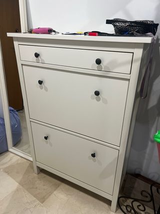 Zapatero blanco de madera