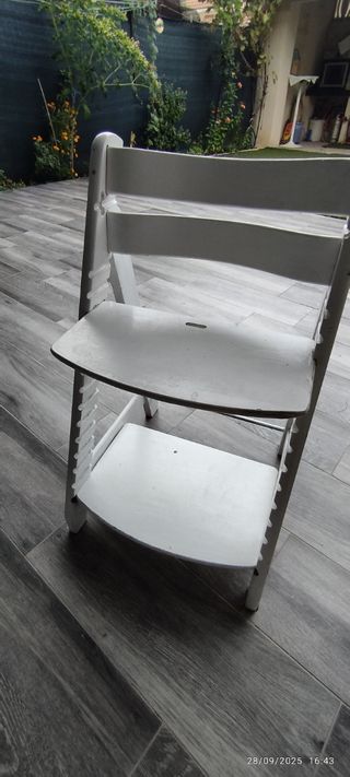 Silla alta para bebé de madera 