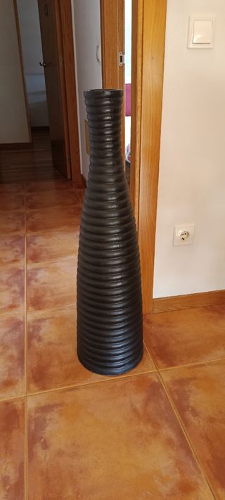Jarrón negro alto decoración 90x24x11