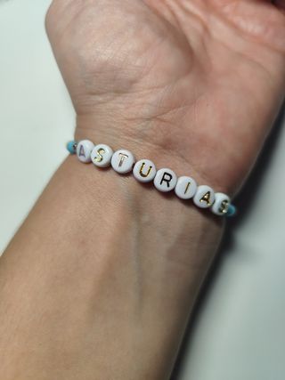 Pulsera Asturias con cuentas de cristal y acero in