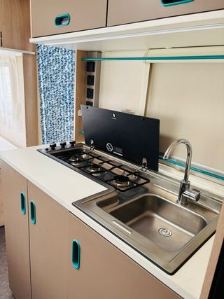 Caravana Adria Aviva 495LX - Como Nueva 