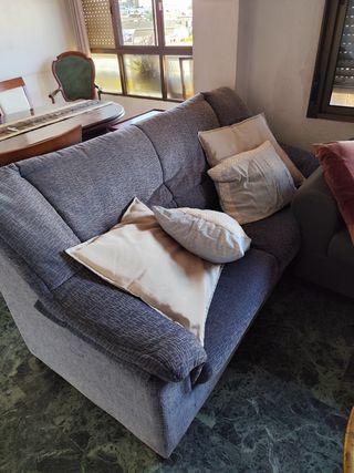 Sillón tapizado tela beige y gris