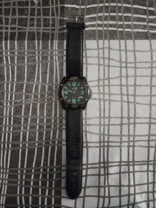 Reloj Festina Negro Correa Cuero
Festina F16489
