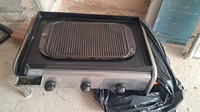 Plancha de cocina de gas 3 fuegos con piedra