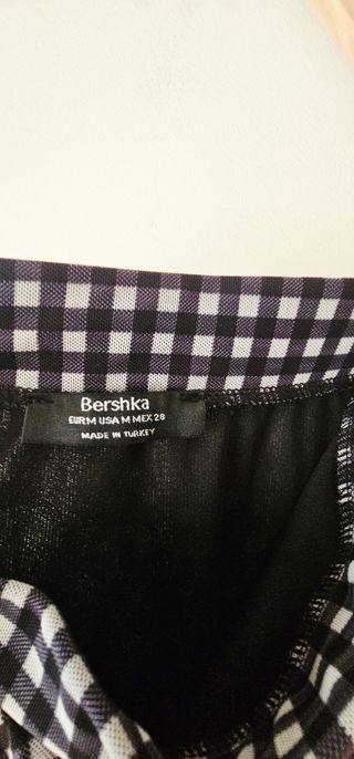 Lote Falda y Jersey. Bershka y Easy Wear
