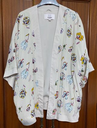 Kimono floral Pull and Bear Talla Única
