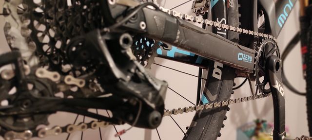 Bicicleta Mondraker Foxy Carbon RR SL 27.5 2018