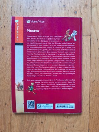 Todos libros en catalán. Cada uno solo €3