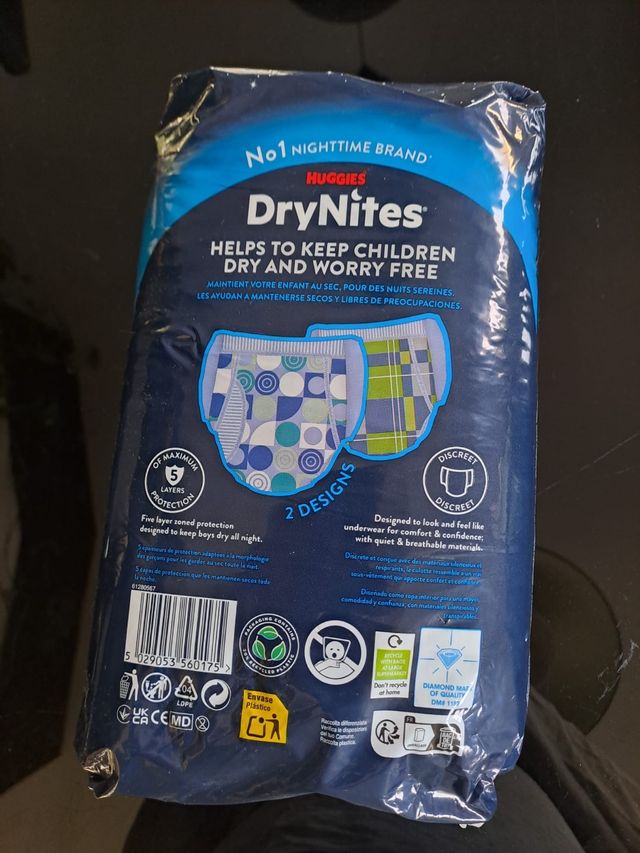 3 paquetes Pañales Huggies DryNites 8-13 años