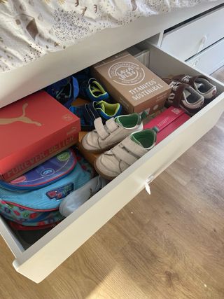 Cama con cajones y colchòn 90x2m