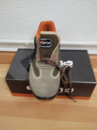 Bota de trabajo Exena talla 43