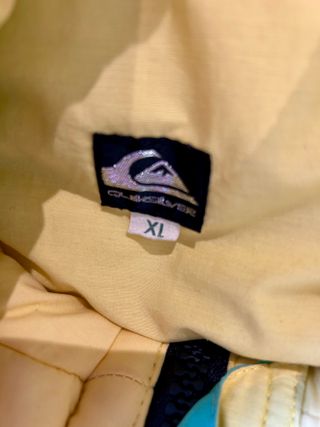 Chaqueta Quiksilver verde y amarilla