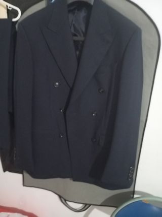 Traje Álvaro Moreno azul marino