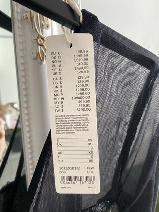 Vestido negro evase Esprit